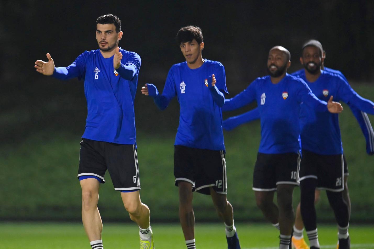 منتخبنا يواجه تونس في مباراة حسم التأهل لربع نهائي كأس العرب