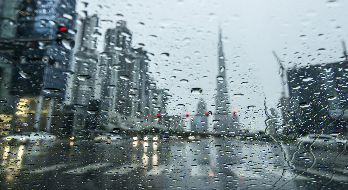 الإمارات.. فرصة لسقوط أمطار غداً