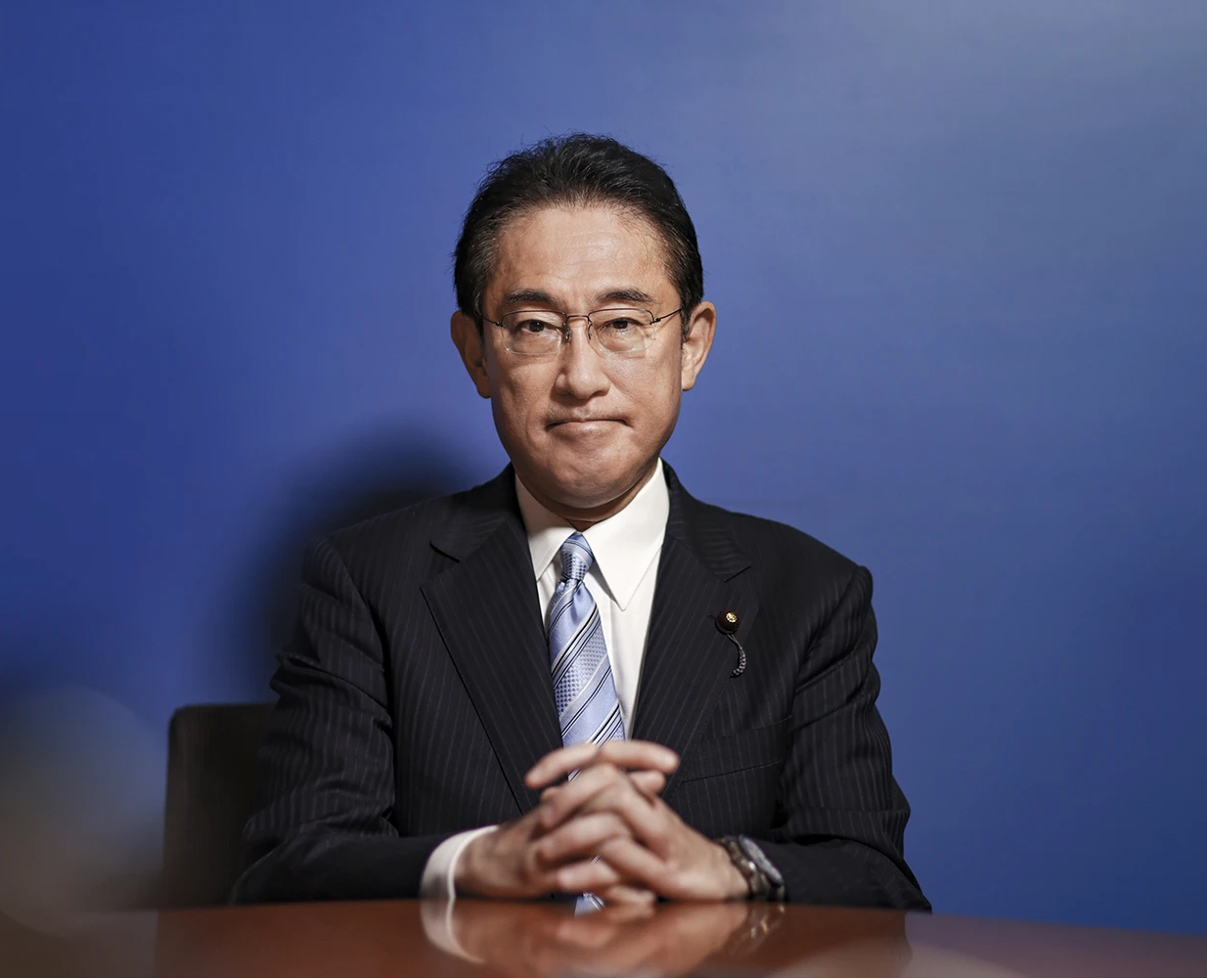 رئيس وزراء اليابان يعزي بوفاة الشيخ خليفة بن زايد