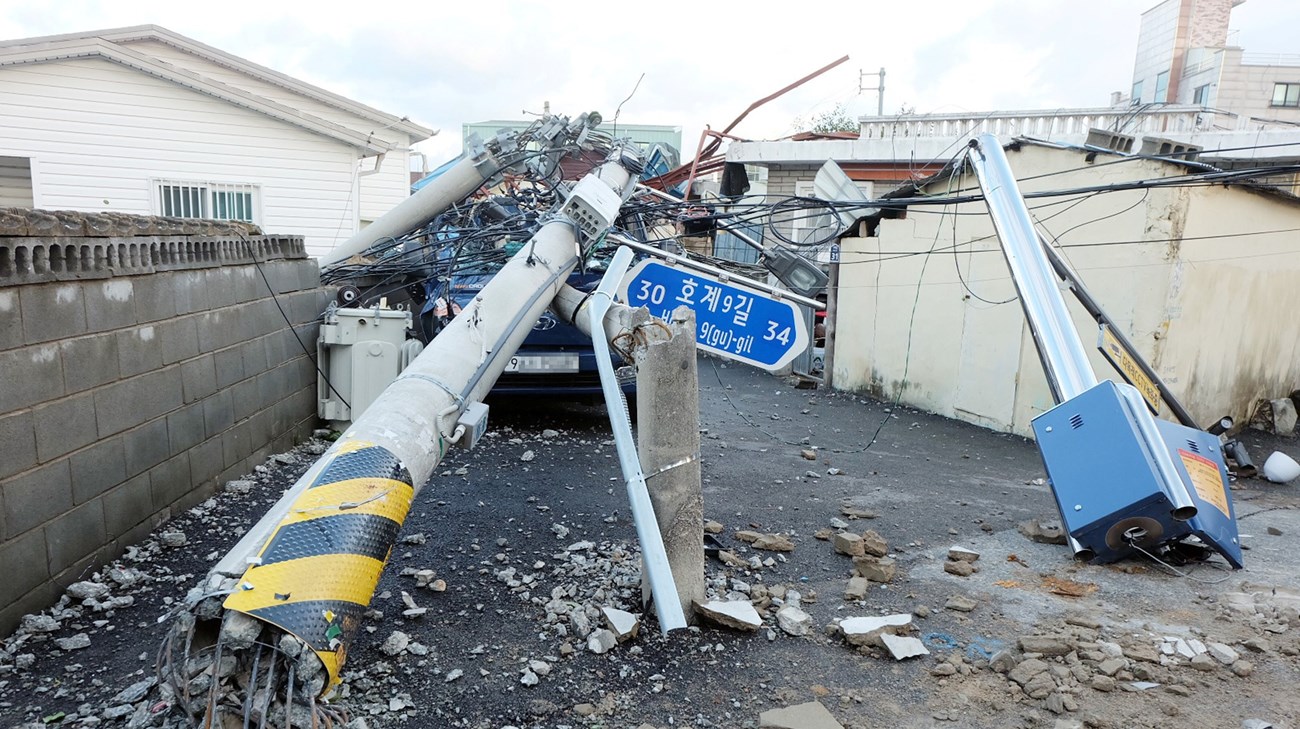 اليابان تحذر من إعصار قوي يجتاح المنطقة الجنوبية