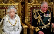 تشارلز يخلف إليزابيث ملكاً على بريطانيا
