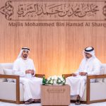 مجلس محمد بن حمد الشرقي يناقش دور التطوع في ترسيخ التماسك المجتمعي