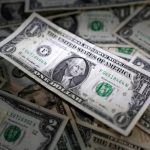 الدولار يتراجع قبيل صدور بيانات أميركية للتضخم‭