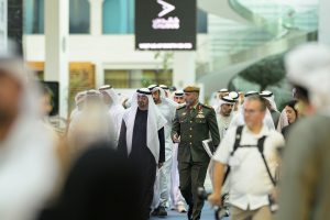 رئيس الدولة يزور معرضي “يومكس” و”سيمتكس 2026″