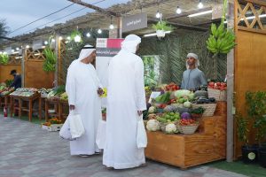انطلاق فعاليات “سوق المزارعين” ضمن مهرجان “أجواء قدفع” بالفجيرة