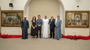 بيت الفلسفة في الفجيرة يكشف النقاب عن لوحتين فنّيتين للرسّام الإيطالي تشيكوني