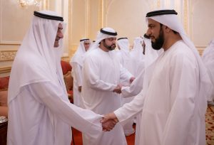 حمد الشرقي يستقبل المهنئين بشهر رمضان بحضور ولي العهد