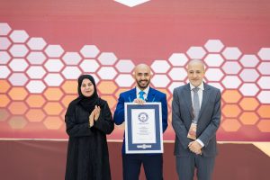 الفجيرة تدخل موسوعة غينيس بأكبر ورشة علمية حول حبوب لقاح العسل في العالم