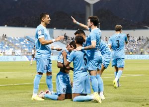 دبا يتخطى الظفرة برأسية كوليبالي ويُحيي آمال البقاء في الأضواء