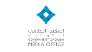 دبي.. التعامل مع حادث بسيط ناتج عن سقوط شظايا على واجهة مبنى شركة أوراكل