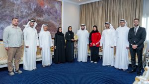 محمد الشرقي يلتقي هنادي الكابوري واللاعبة هدى آل علي المتأهلة إلى الألعاب الأولمبية للشباب في القوس والسهم بداكار