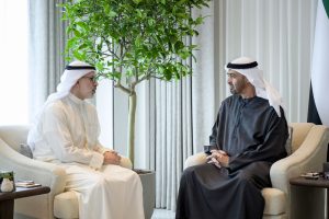 رئيس الدولة يستقبل وزير الخارجية الكويتي