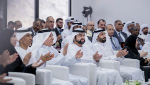 محمد الشرقي يزور جامعة الفجيرة ويطّلع على مشاريع البحث العلمي لطلبتها