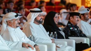 ولي عهد الفجيرة يشهد جلسة حوارية بعنوان “التميّز الرياضي: نماذج ملهمة من الفجيرة”