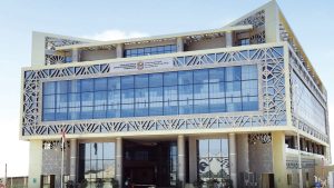 «الموارد البشرية والتوطين» تحدد 4 إجراءات لإلغاء تصريح العمل