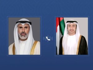 عبدالله بن زايد يتلقى اتصالاً هاتفياً من وزير خارجية الكويت