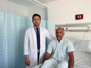 «ثومبي» يفتت حصوة متشعبة بالكلى دون تدخل جراحي